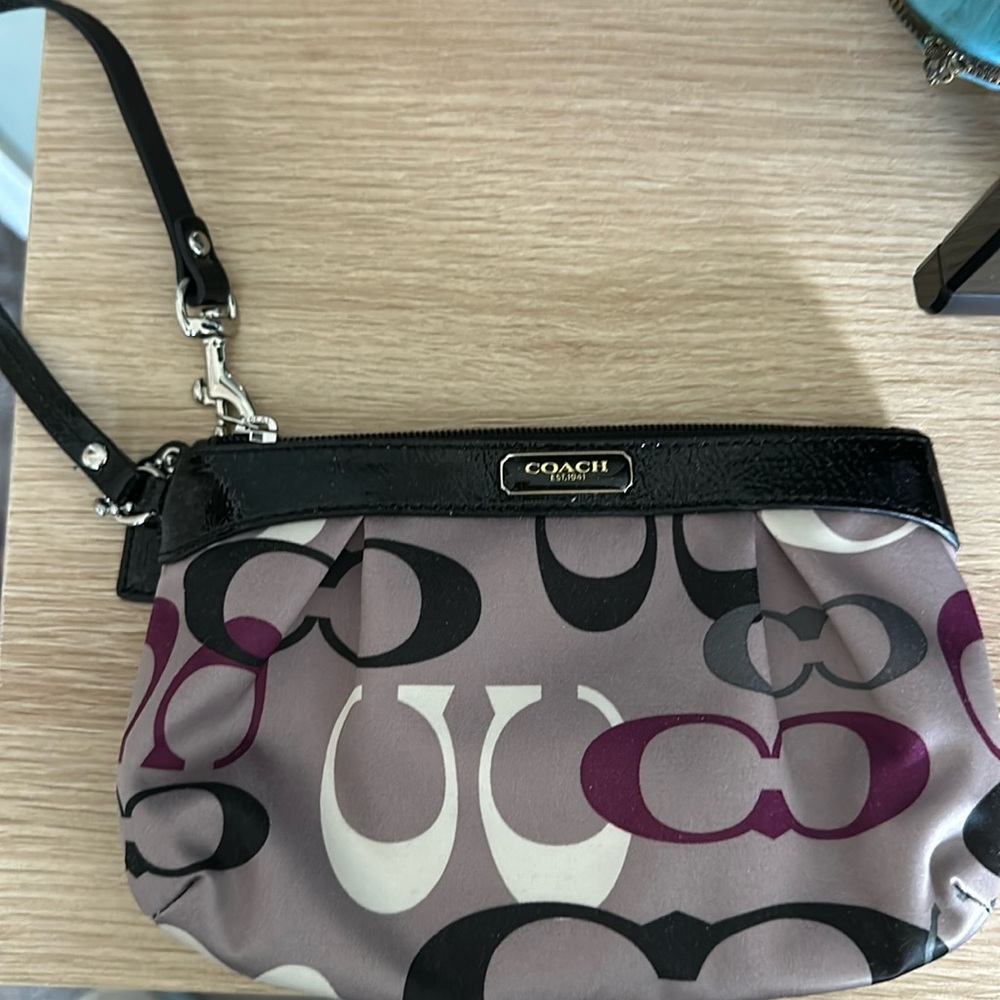 COACH WRISTLET. EXCELLENT CONDITION